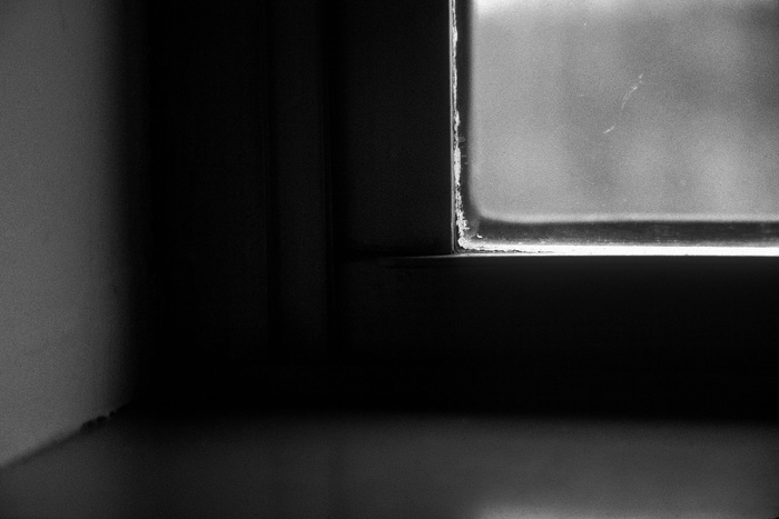 056